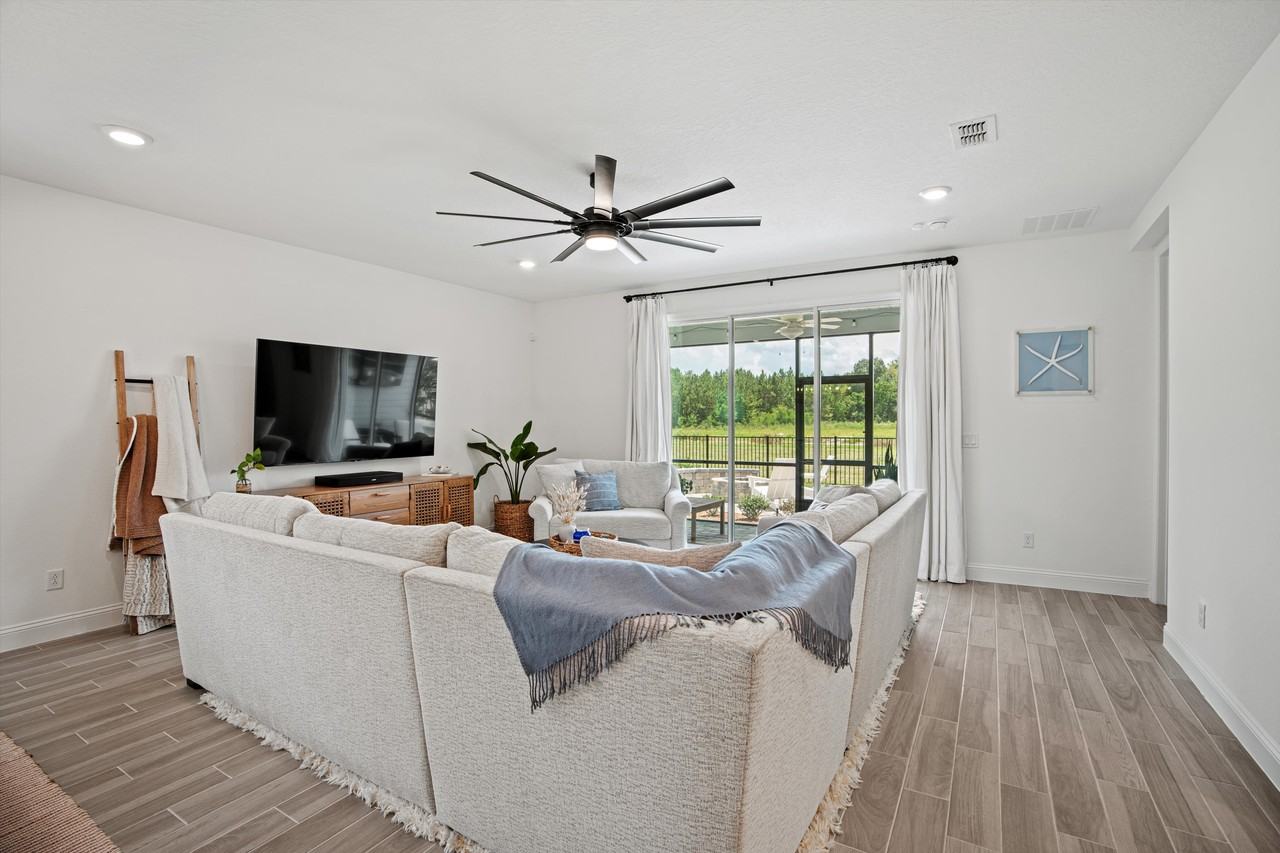 294 Varner Way - Photo 2 of 19