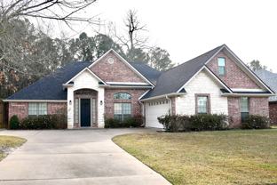 710 Huntwick Ln #NA - Photo 1 of 1