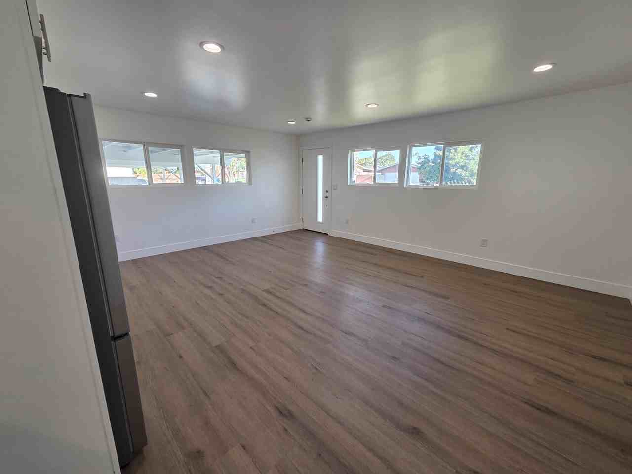 1117 Meeker Ave #1-2 - Photo 6 of 15