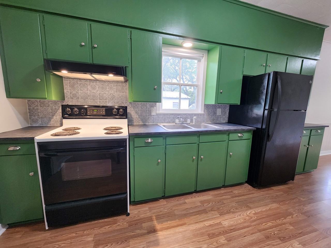 131 Anna St #NA - Photo 2 of 9