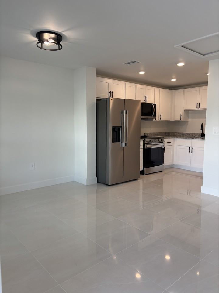 2410 Churchill Ave N #2408 - Photo 6 of 20