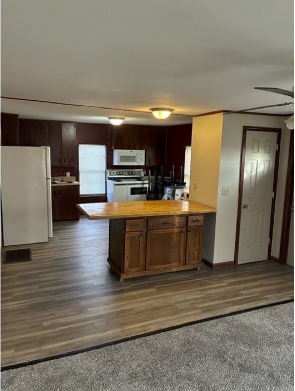 1030 W 14th Ave #1 - Photo 3 of 7