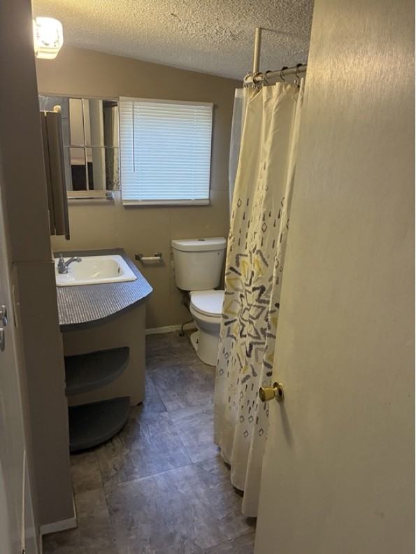 1030 W 14th Ave #1 - Photo 7 of 7