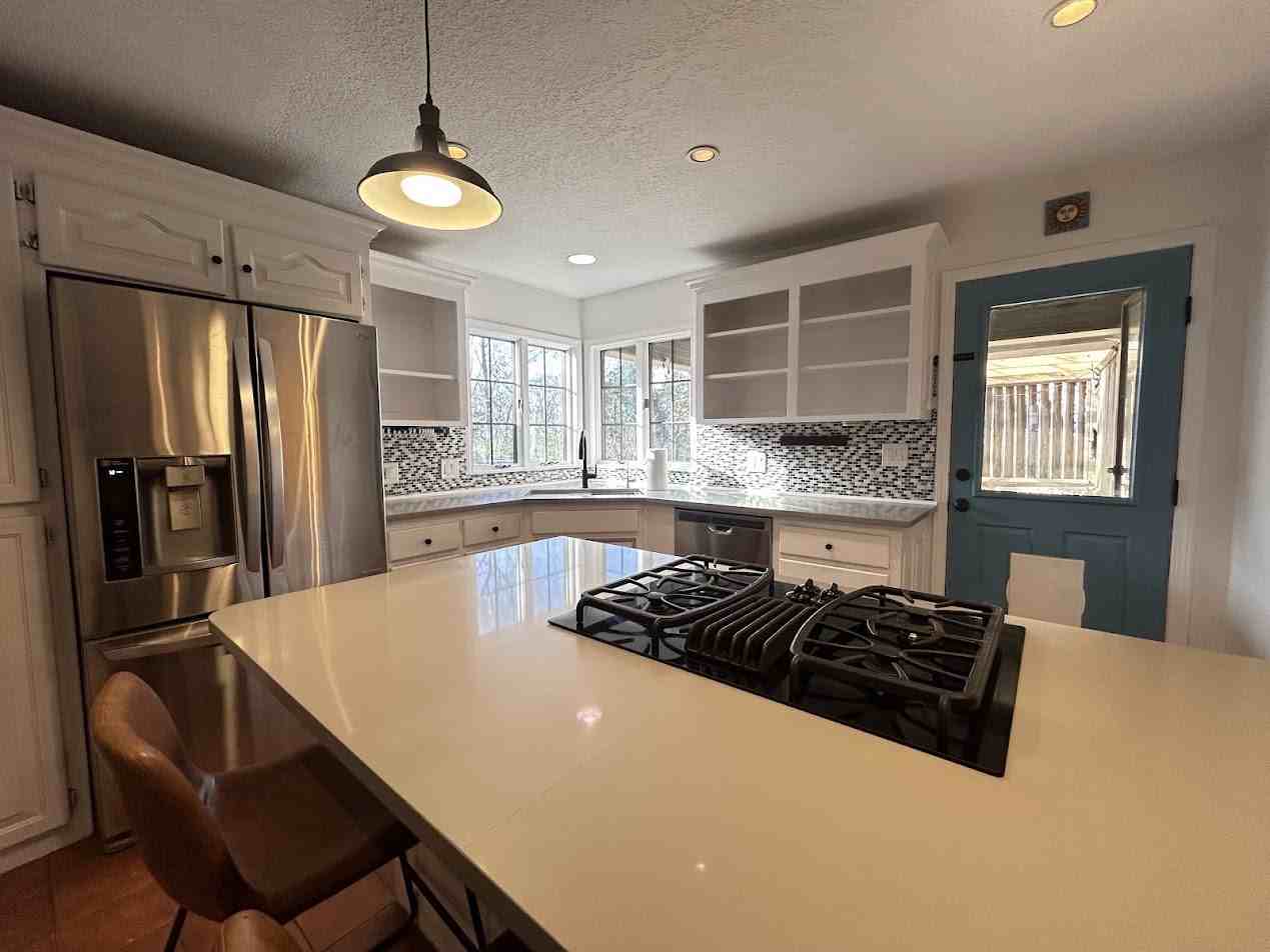 3164 N Katherine Ave #1 - Photo 4 of 27