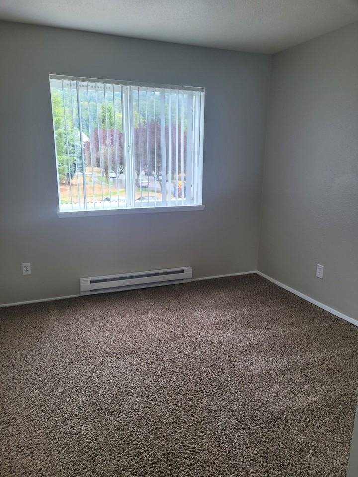 5609 Finch Dr #123 - Photo 2 of 11