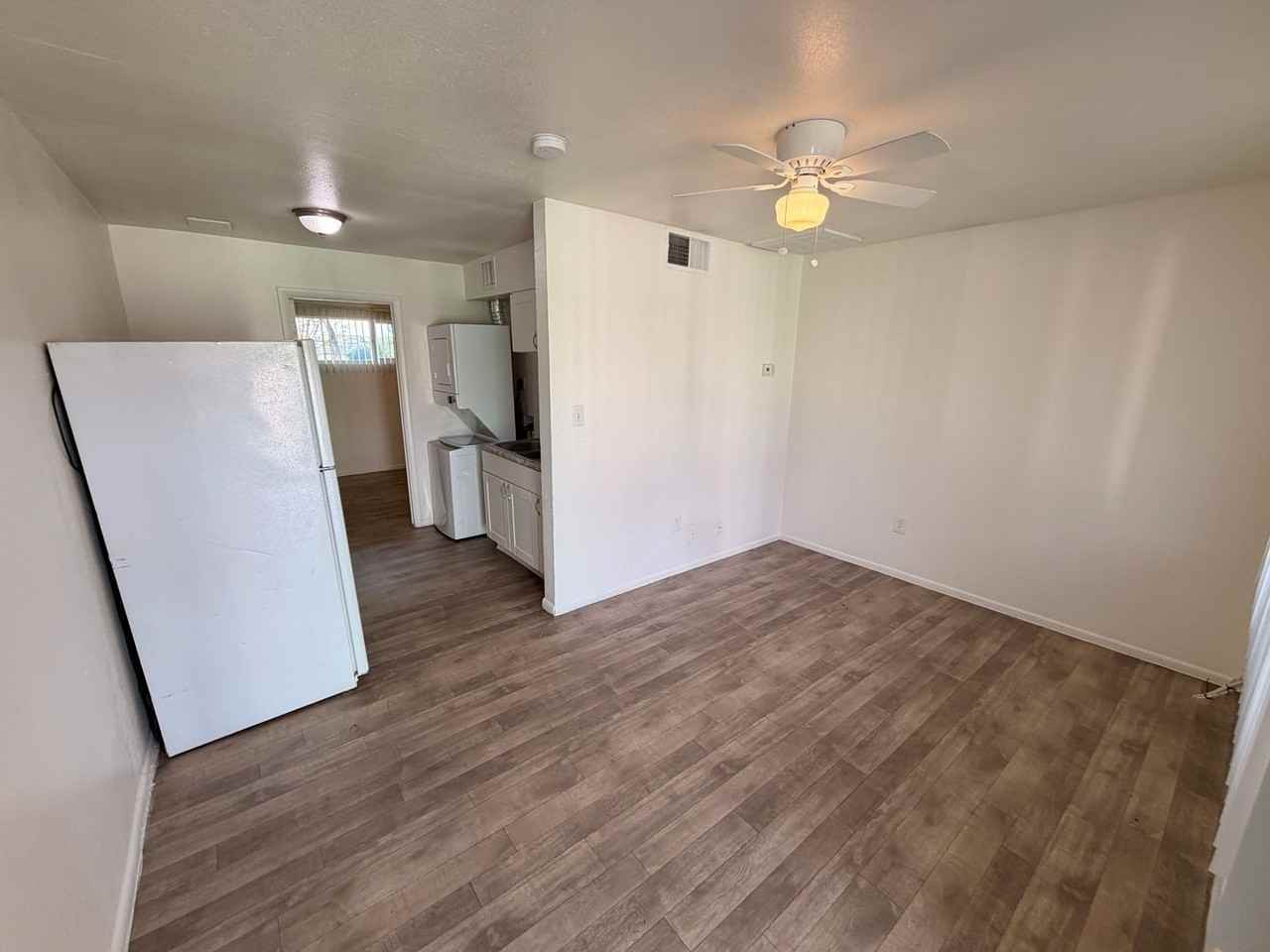 Glenn Isle - Photo 4 of 9