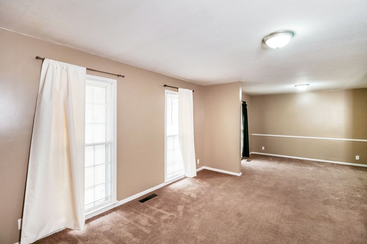 3001 Green Grove Cir Ne - Photo 5 of 17