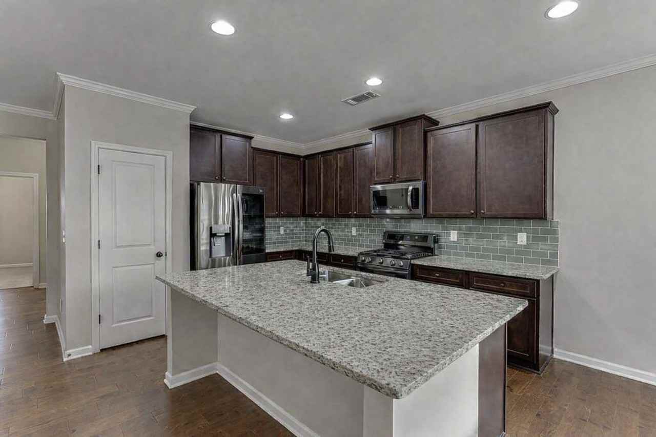 4518 Hidden Creek Dr #1 - Photo 4 of 43