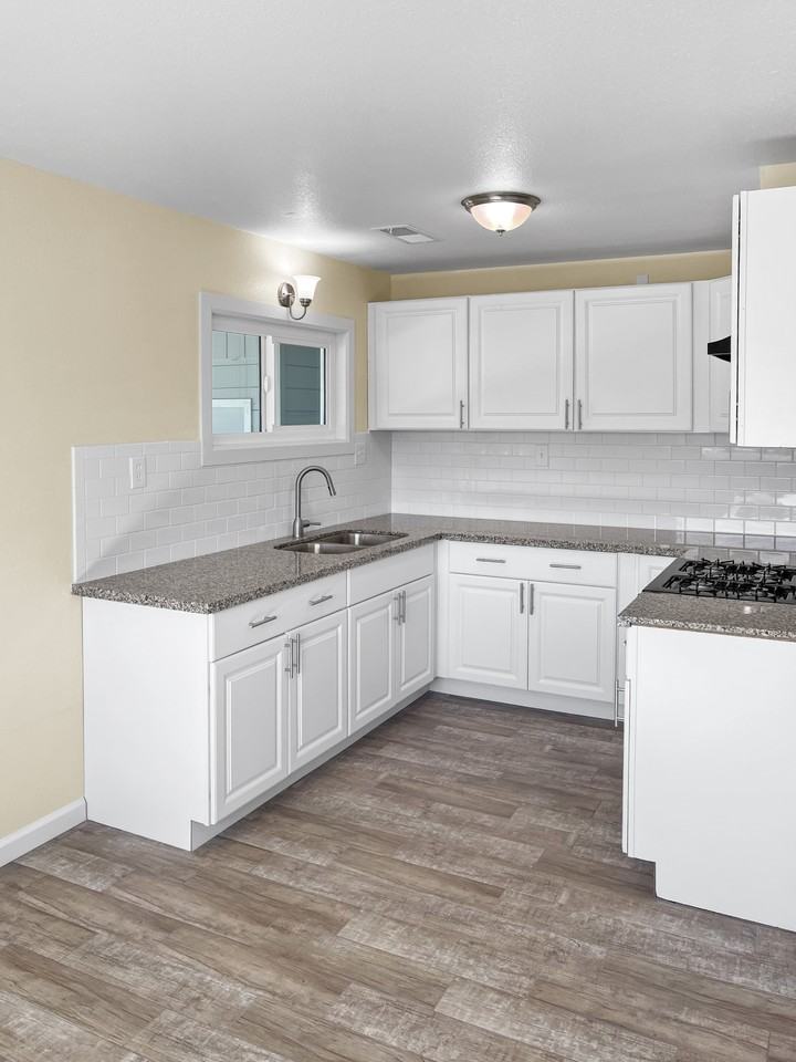 202 W Lynn Ave #1 - Photo 2 of 19