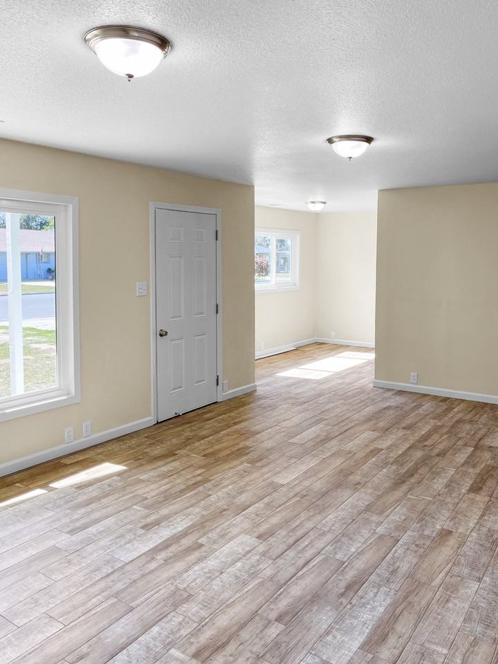 202 W Lynn Ave #1 - Photo 6 of 19