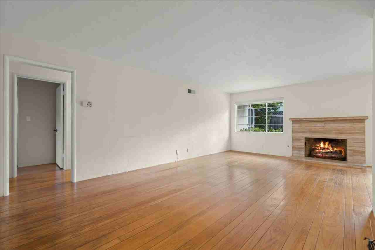 1502 Fordham Way - Photo 5 of 14