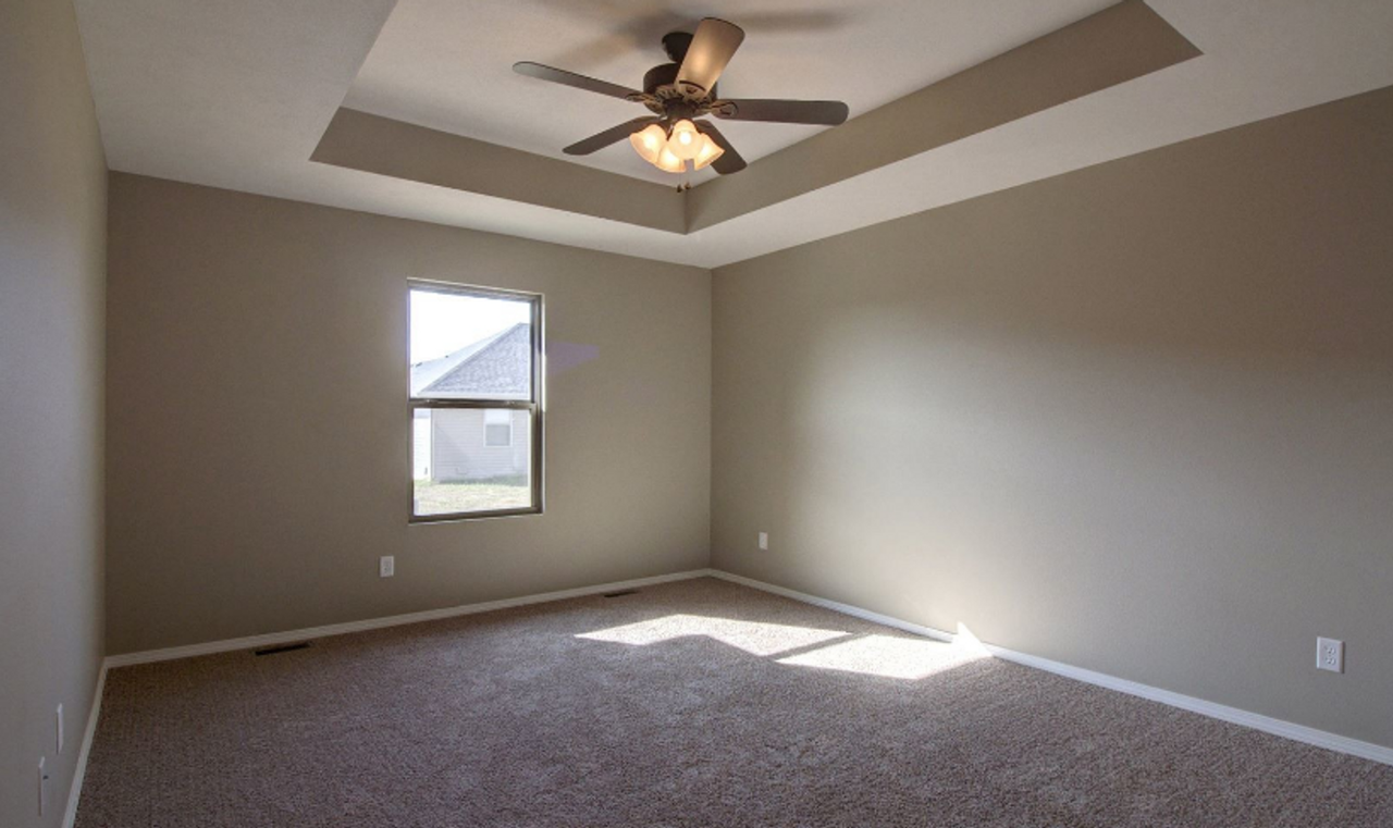 5512 W Tea St - Photo 5 of 8