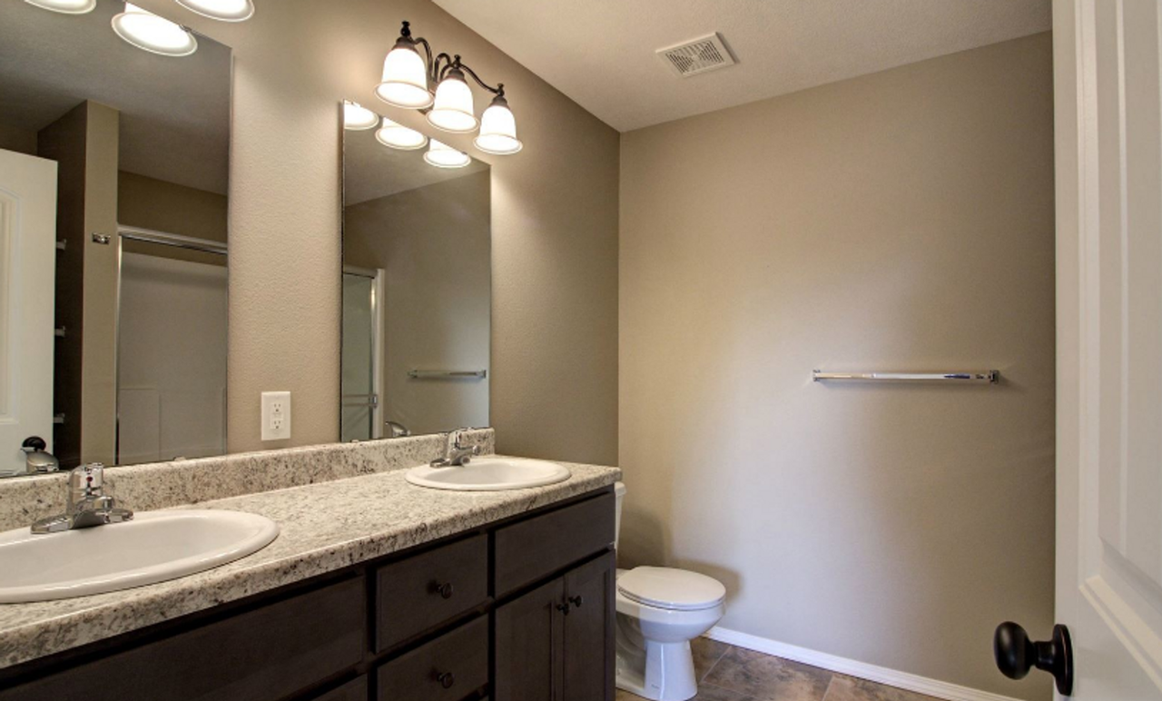 5512 W Tea St - Photo 7 of 8