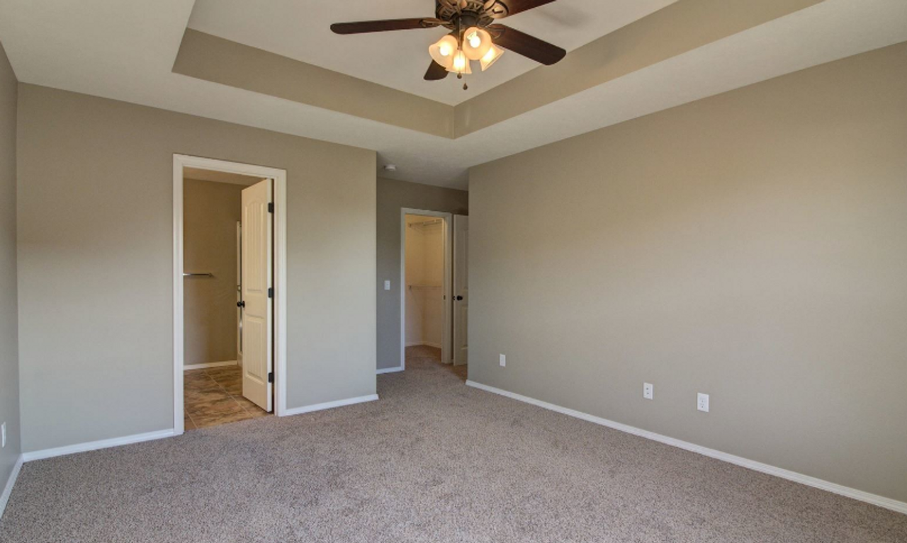 5512 W Tea St - Photo 6 of 8