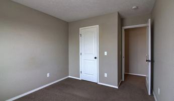 featured image of 1704 N Hoover Dr