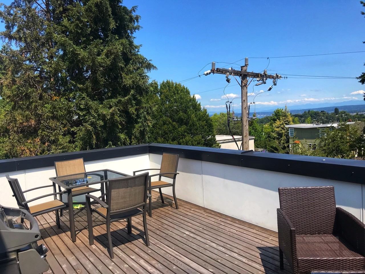 141A 22nd Ave E - Photo 5 of 28