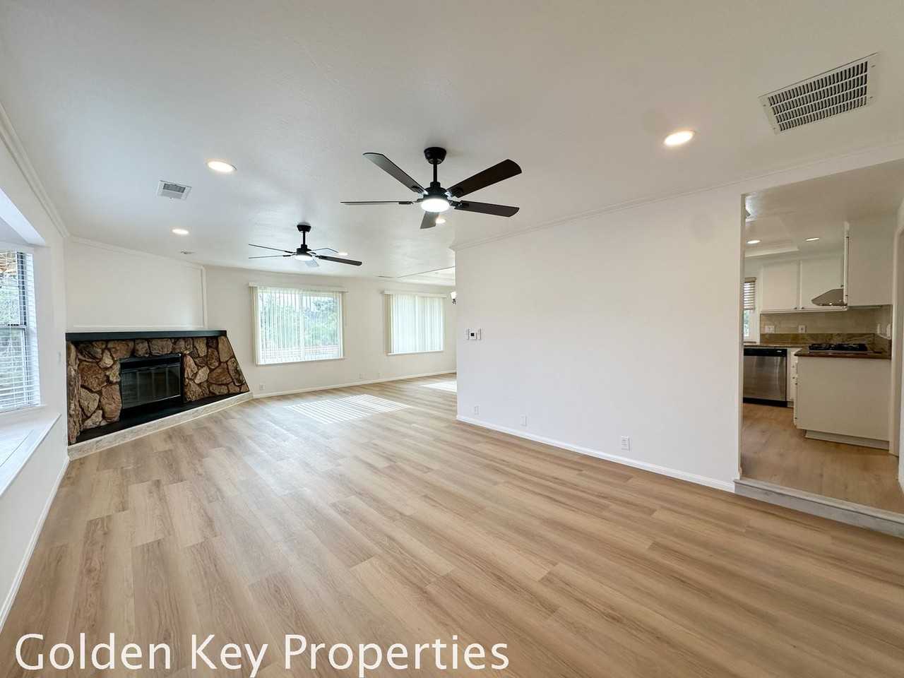 1059 Lau Hala Canyon Rd - Photo 3 of 37