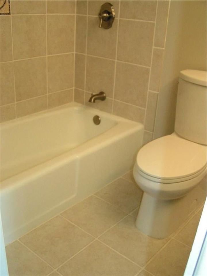 6627 Valleyside Rd - Photo 7 of 32