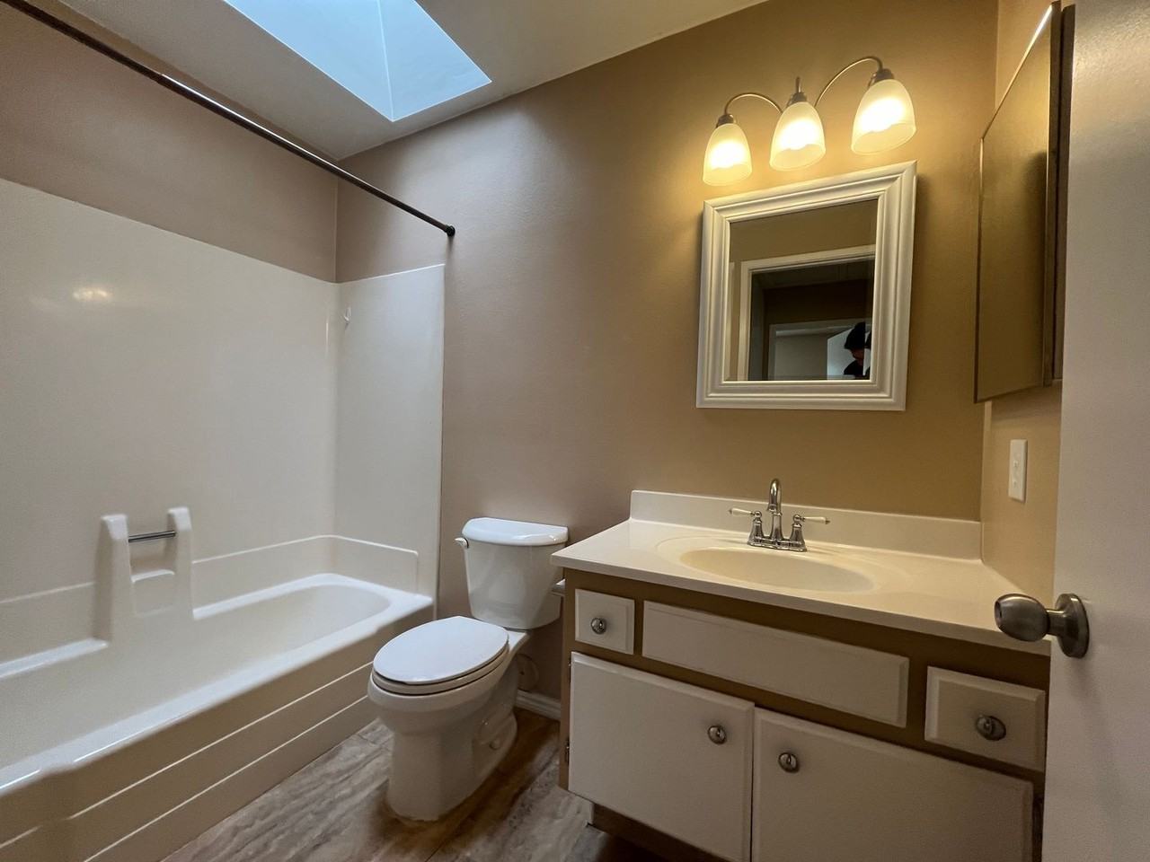 20411 Steeple Ct - Photo 6 of 12