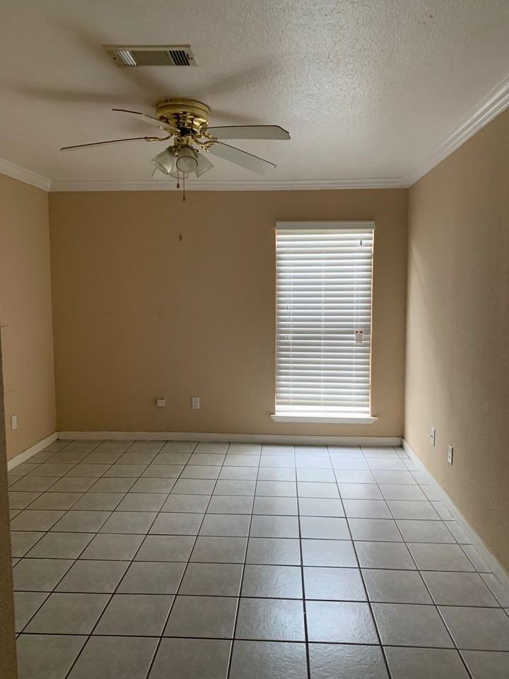 13480 S Thorntree Dr #303 - Photo 5 of 12