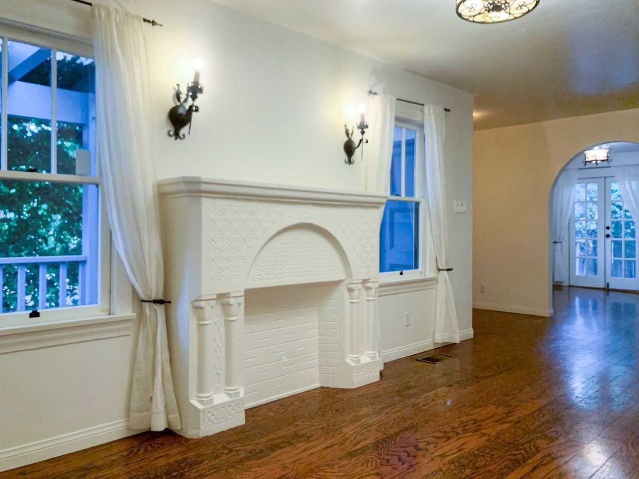 2916 Marathon St - Photo 7 of 35