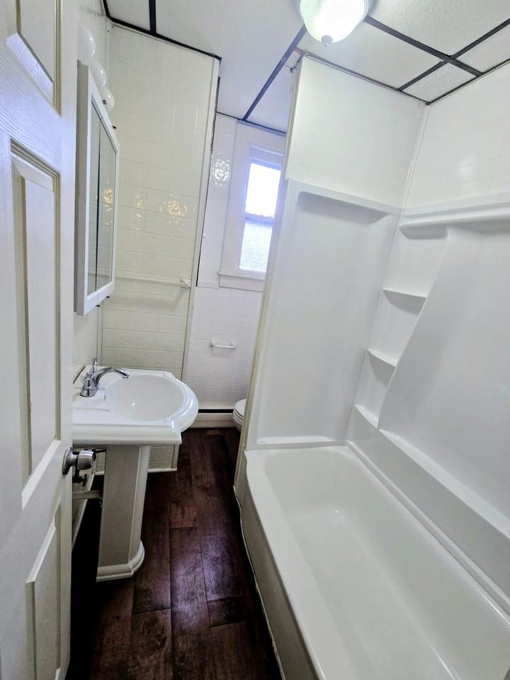 58 W Garrison St - Photo 7 of 13