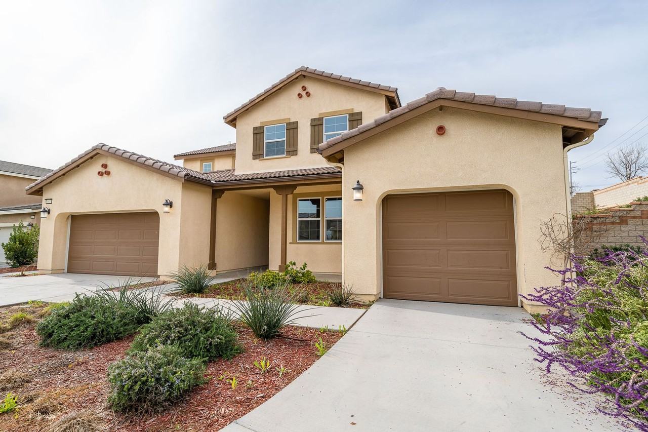 6807 Rangeley Way - Photo 3 of 50