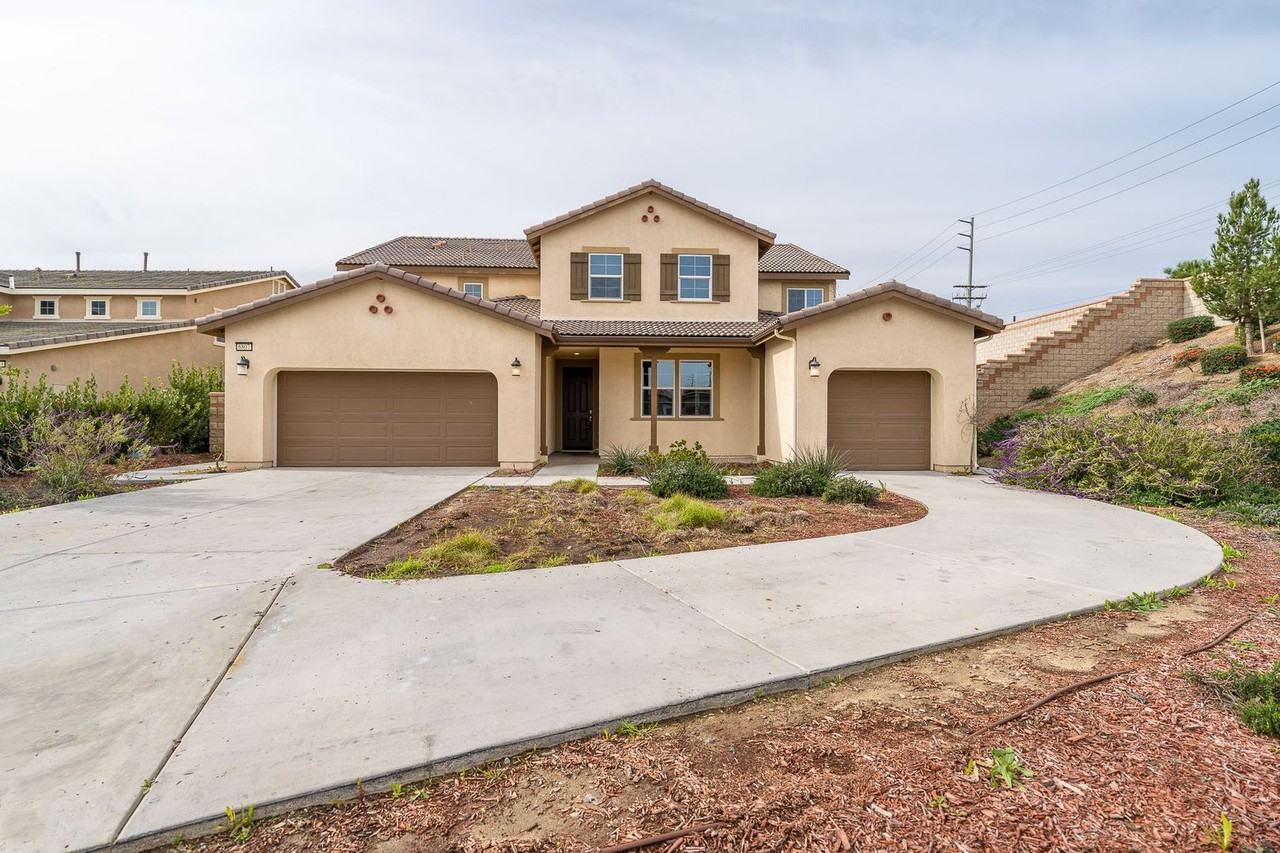 6807 Rangeley Way - Photo 4 of 50