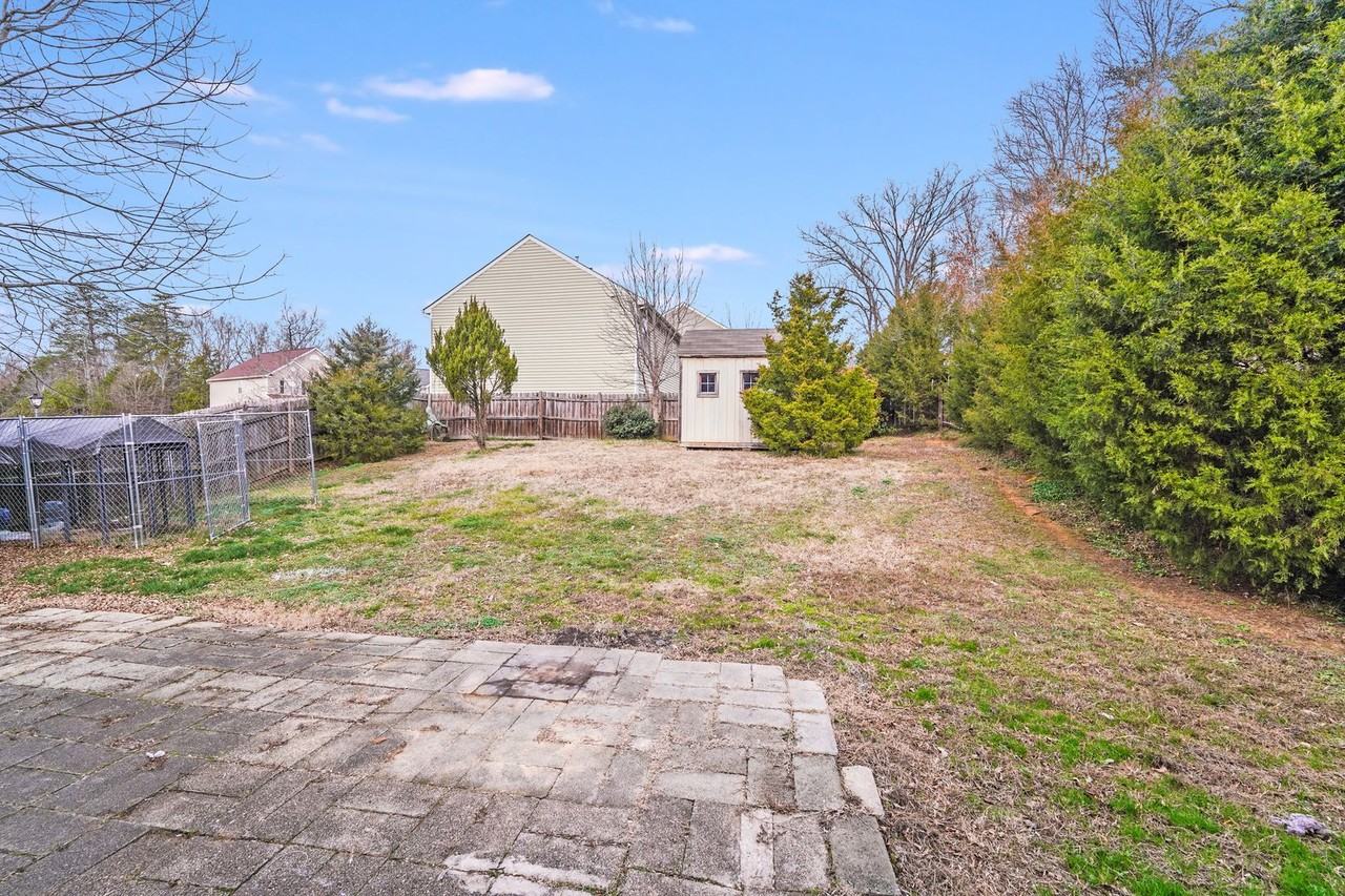 6320 Alder Ct - Photo 3 of 27
