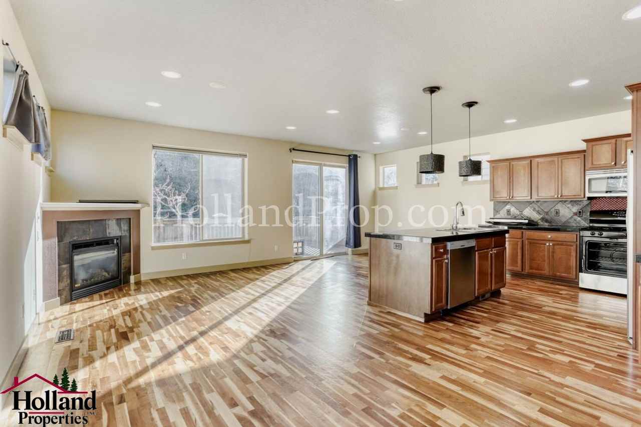 120 Ne Stonebriar Ln - Photo 4 of 19