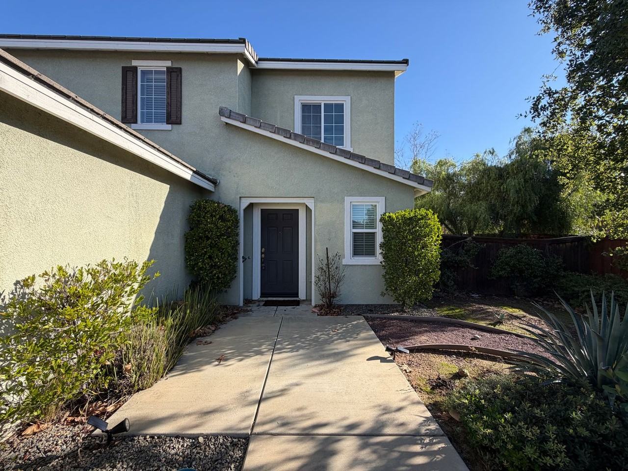 37836 Divot Dr - Photo 3 of 35