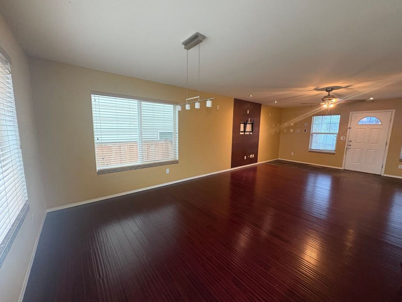 9904 196th Ave E - Photo 5 of 22