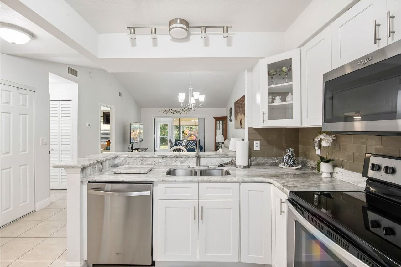 314 Knottwood Ct - Photo 7 of 27