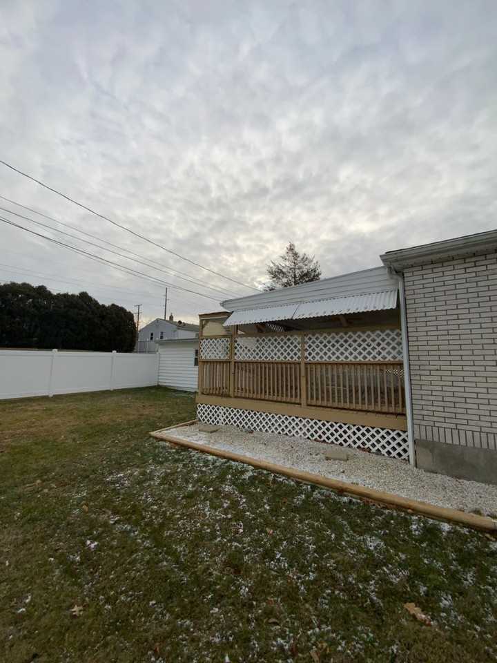 4247 10th Ave - Photo 3 of 18