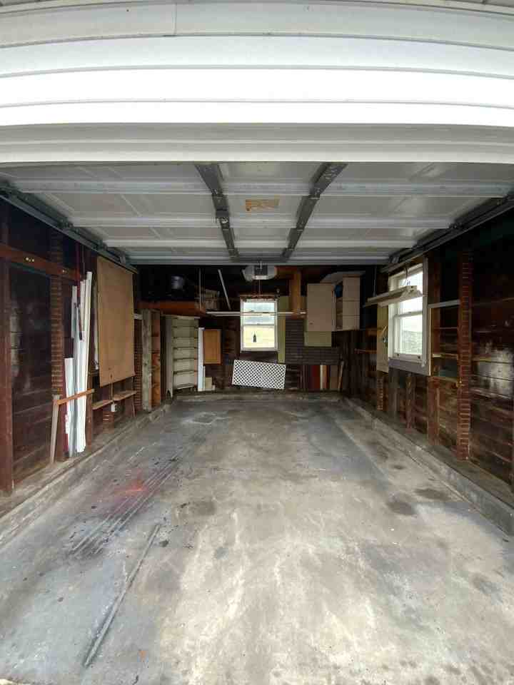 4247 10th Ave - Photo 5 of 18