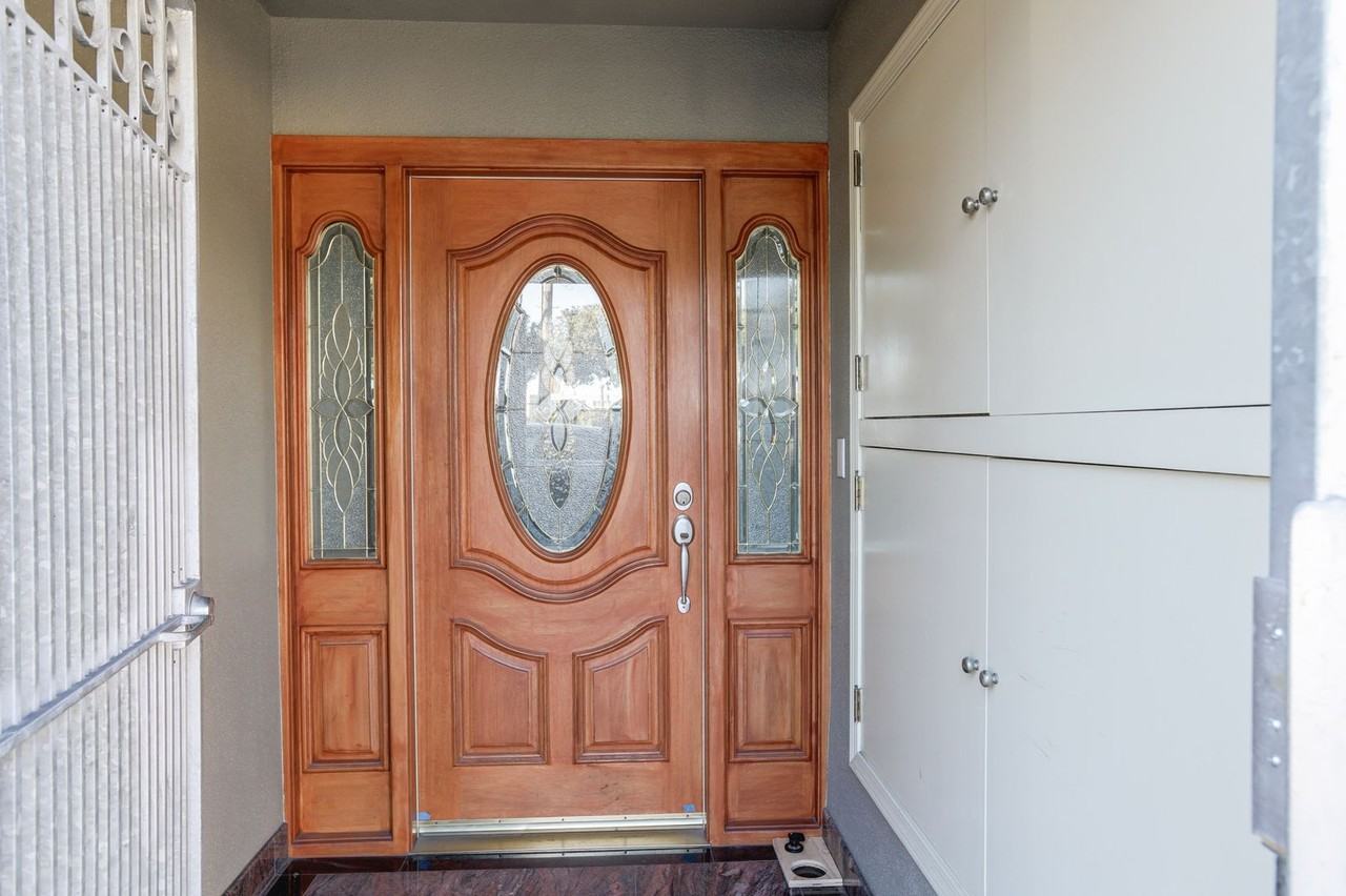 475 30th Ave - Photo 4 of 28