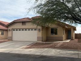 featured image of 4662 Redwood St