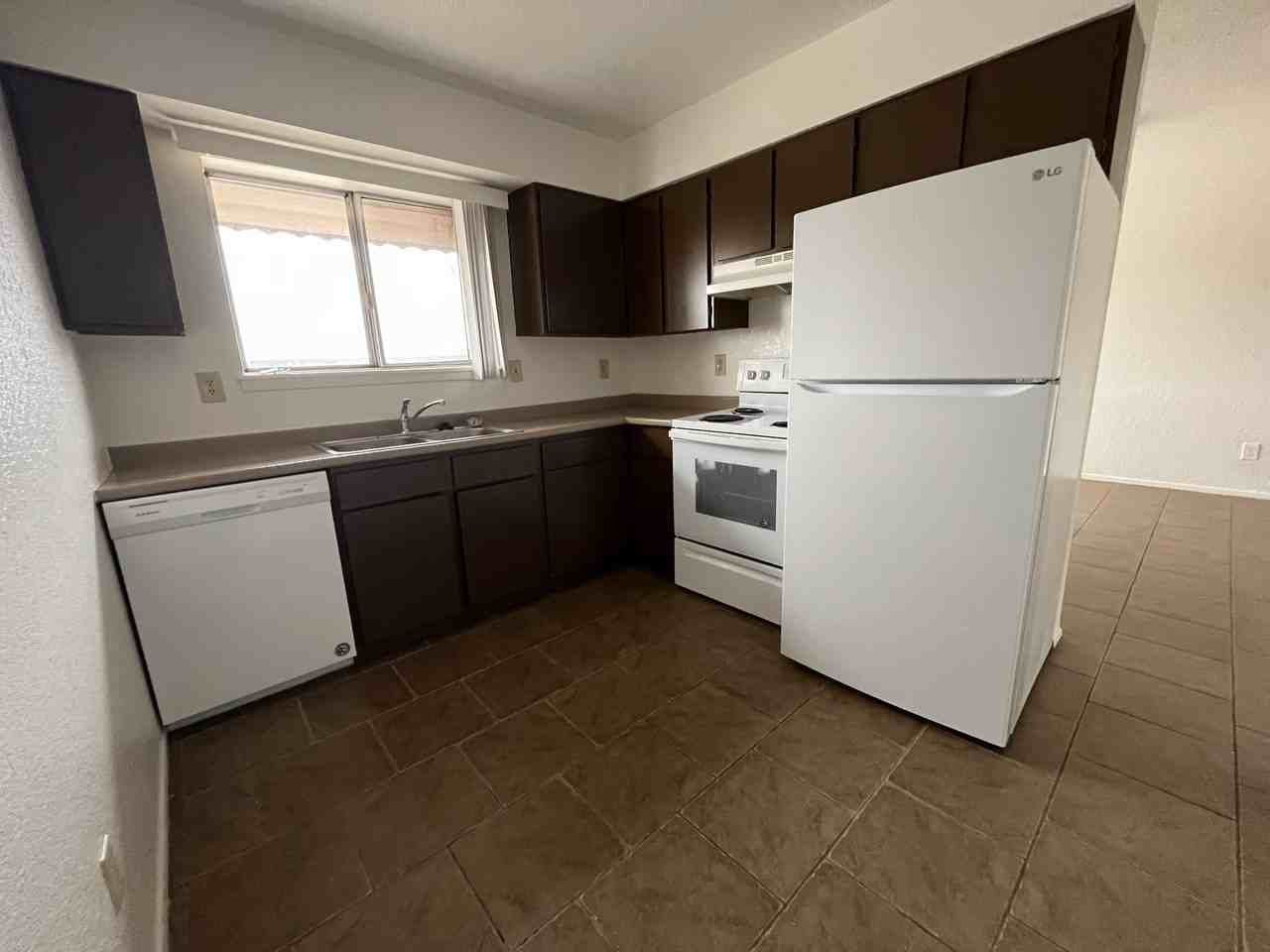 Monte Vista Apartments - Photo 4 of 7