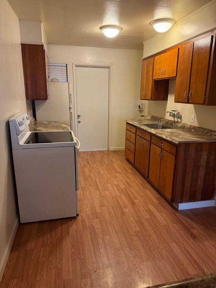 3704 N Abby St - Photo 5 of 14