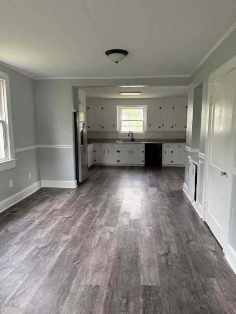 132 Irby St #1 - Photo 3 of 10