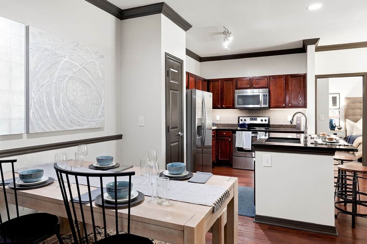 Grandea Lakemont - Photo 2 of 40