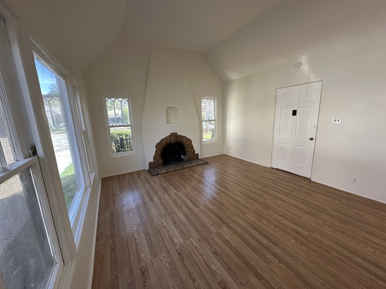 1217 Cottage Grove Ave #0 - Photo 2 of 24