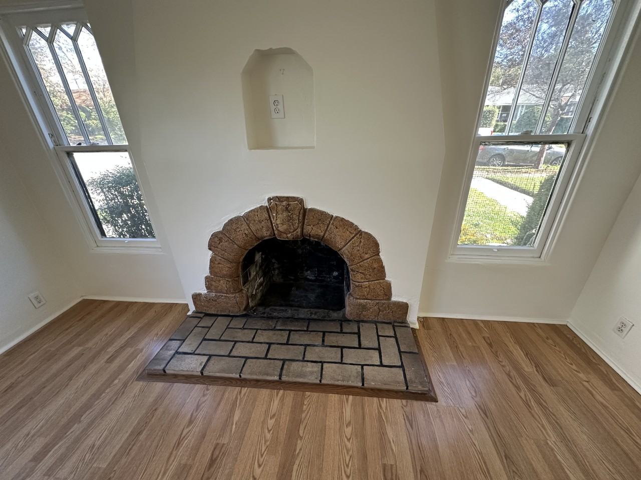 1217 Cottage Grove Ave #0 - Photo 5 of 24