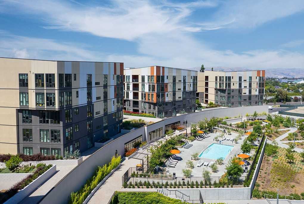 1250 Lakeside - Photo 5 of 50