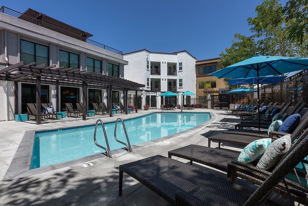 Marquis - Photo 2 of 50