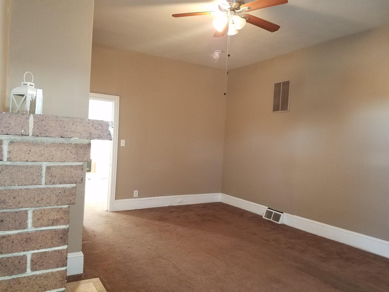 44 E Park Street - Photo 2 of 12