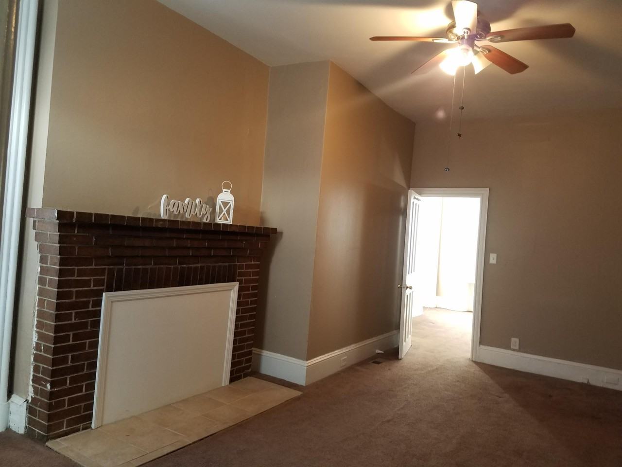 44 E Park Street - Photo 3 of 12