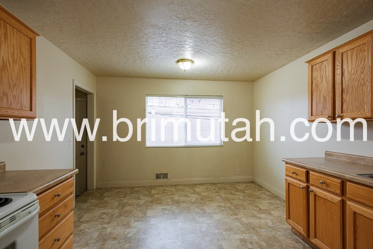 2241 E. Laney Ave. - Photo 5 of 25