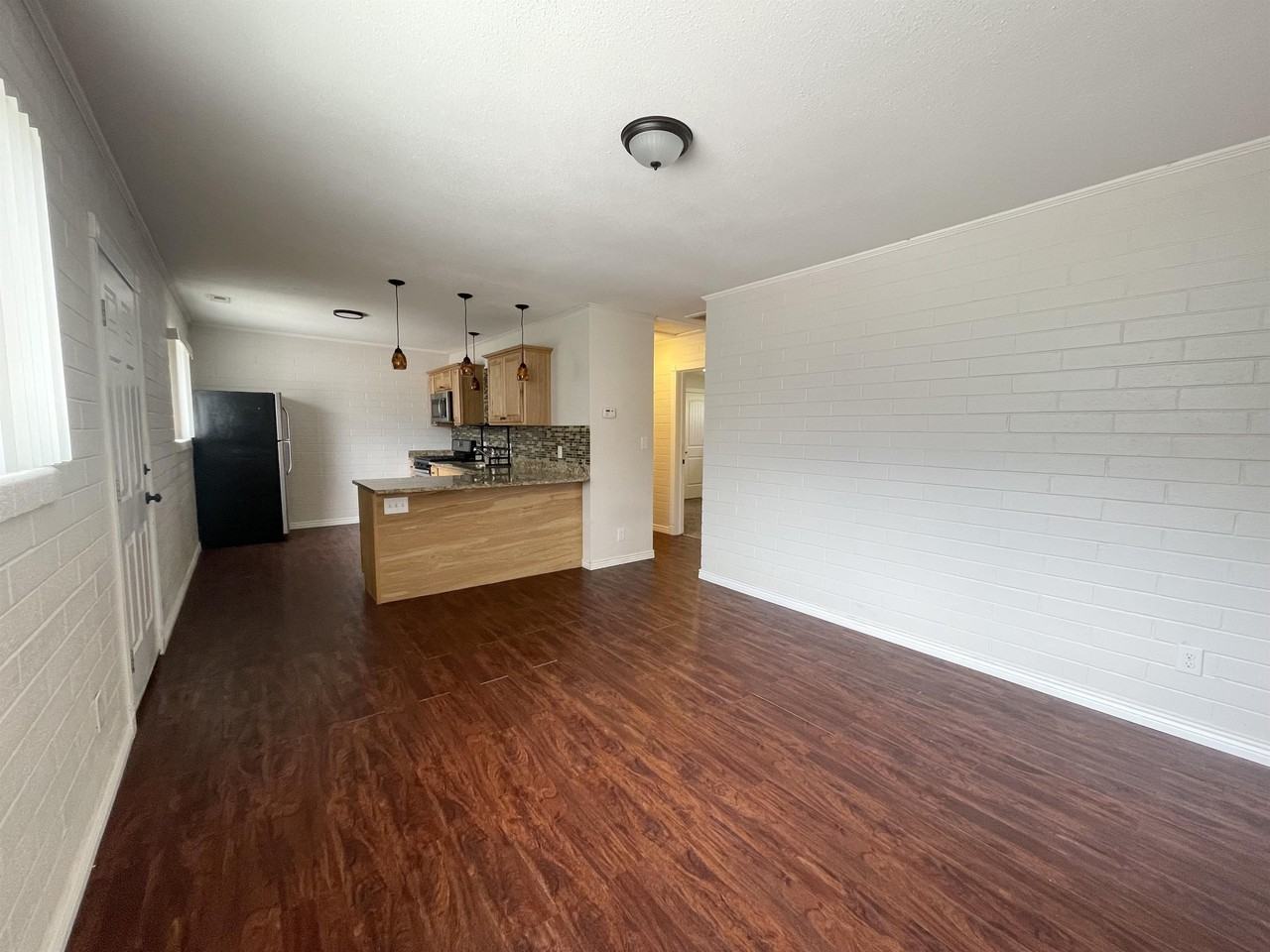 Bennett 6-plex - Photo 3 of 25