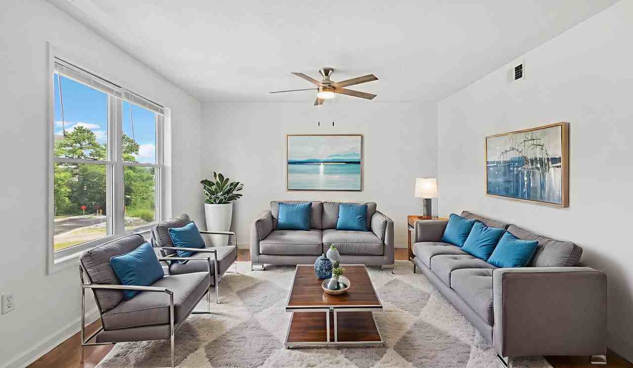 9527 3rd Bay Street - Photo 4 of 27